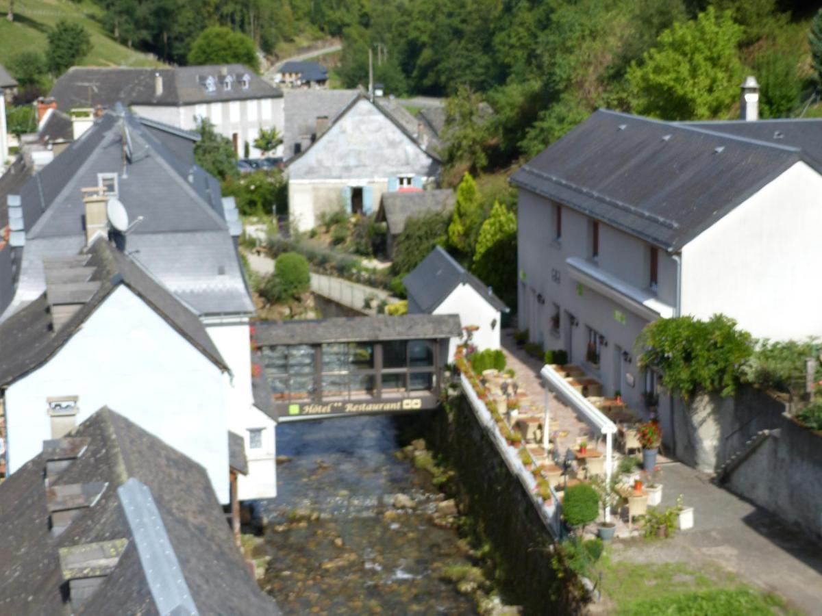 Hotel Logis Auberge De L'Isard Saint-Lary-Soulan Exterior foto